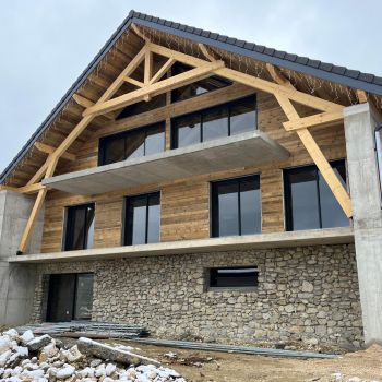 Rénovation corps de ferme charpente - couverture - Villard de Lans
